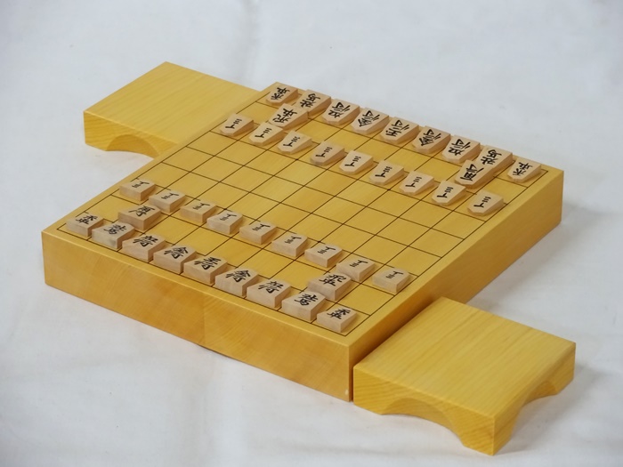 豆将棋　榧　卓上