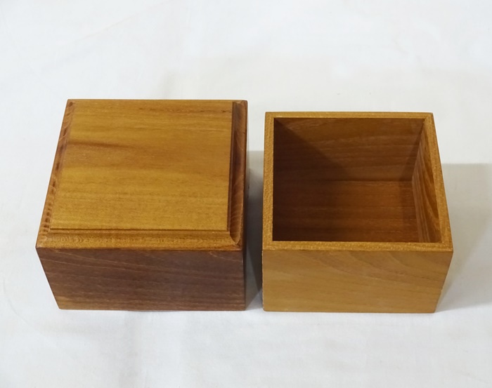 駒箱　桑　さじ面加工