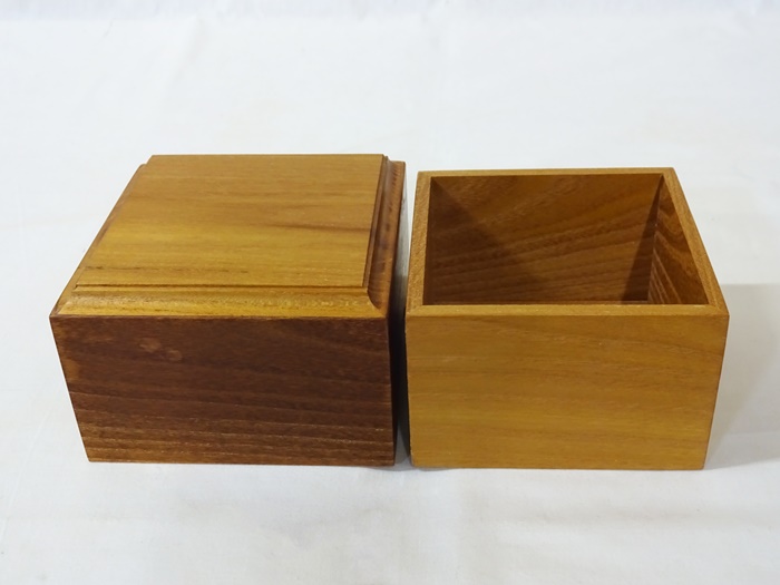 駒箱　桑　さじ面加工