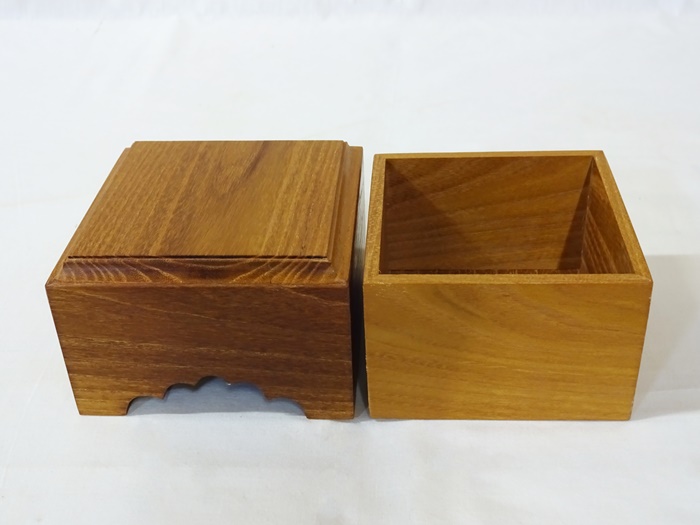 駒箱　桑　さじ面加工