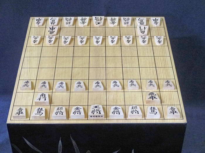 将棋盤　沈金　四君子