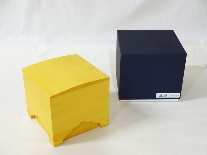 駒箱　榧　上　ムクリ仕上げ