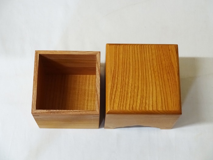 駒箱　欅　上　柾目