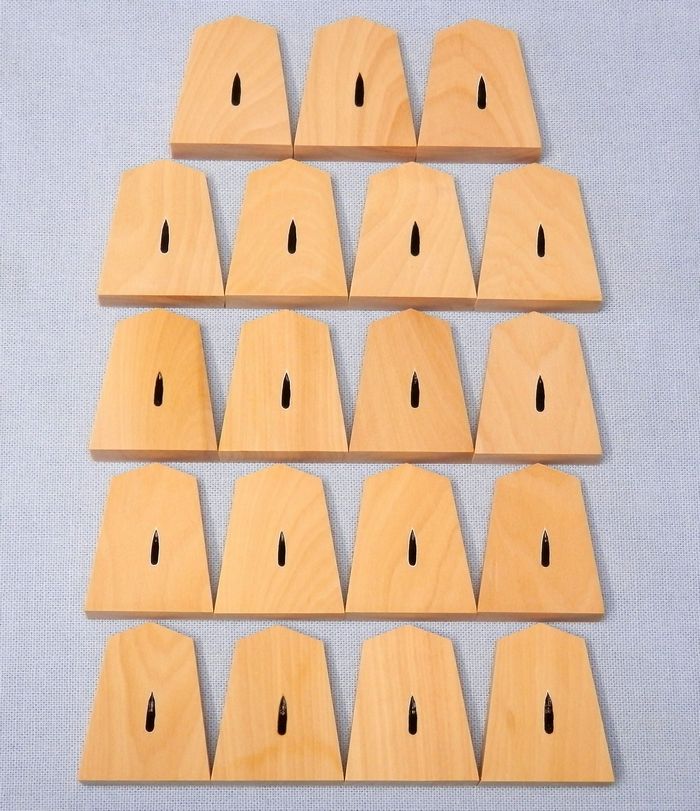 シャム黄楊　黒彫　栄一作