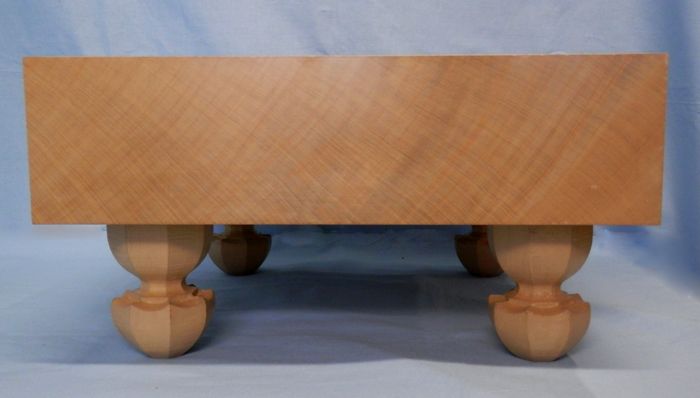 将棋盤　新桂　３寸　特上彫セット