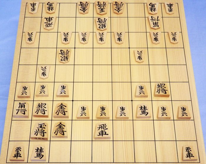 シャム黄楊　中彫　山佳作