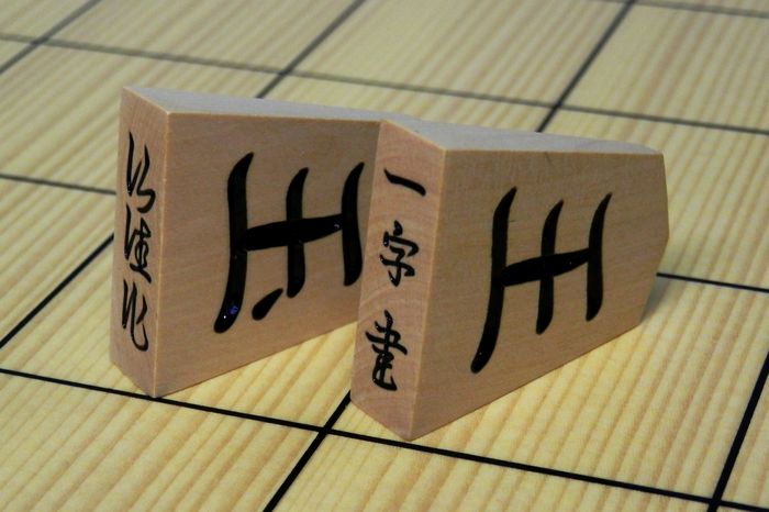 シャム黄楊　特上彫　仙佳作　一字彫